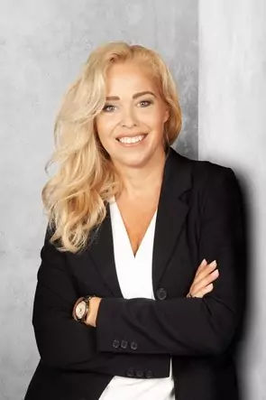 caren-benedikt